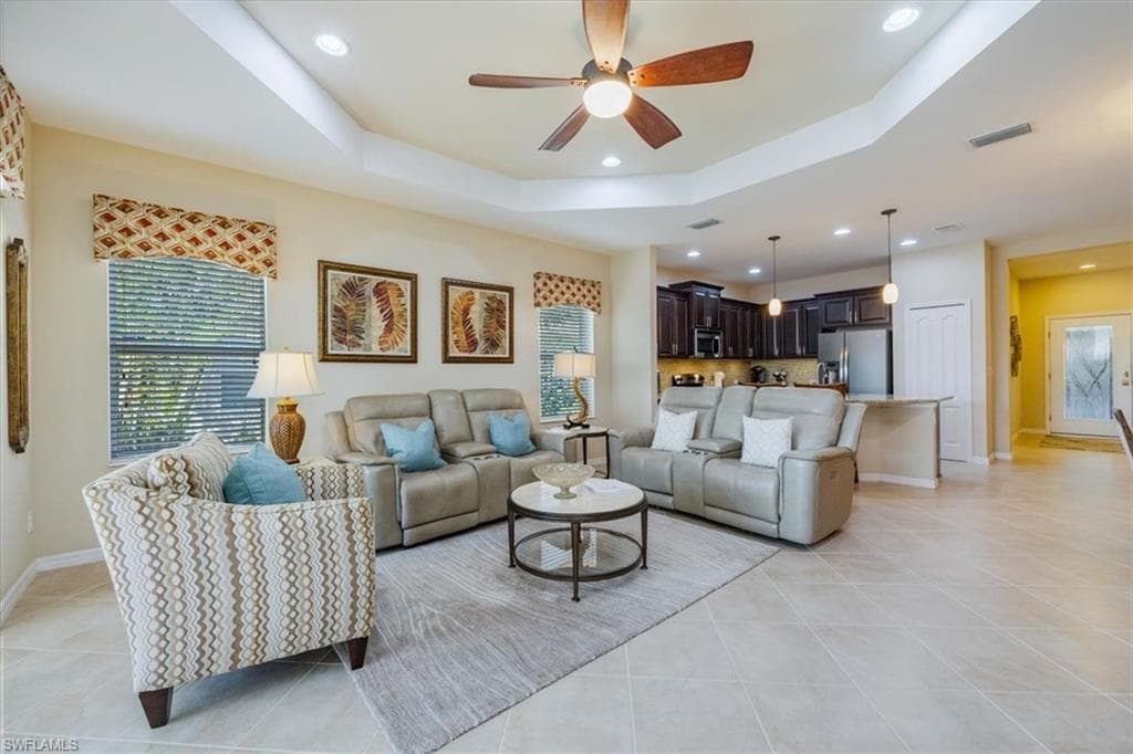 14569 Sonoma Blvd, Naples, FL 34114-14