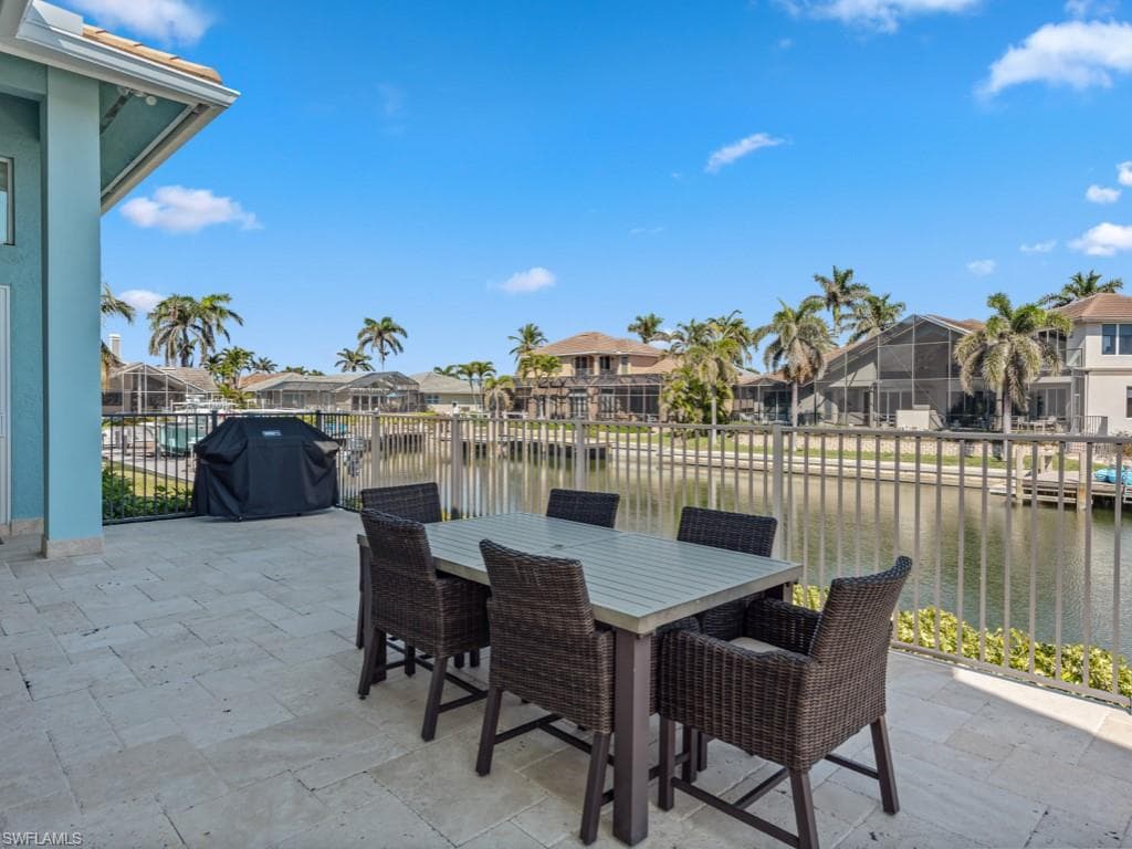 525 Taylor Ct, Marco Island, FL 34145-29