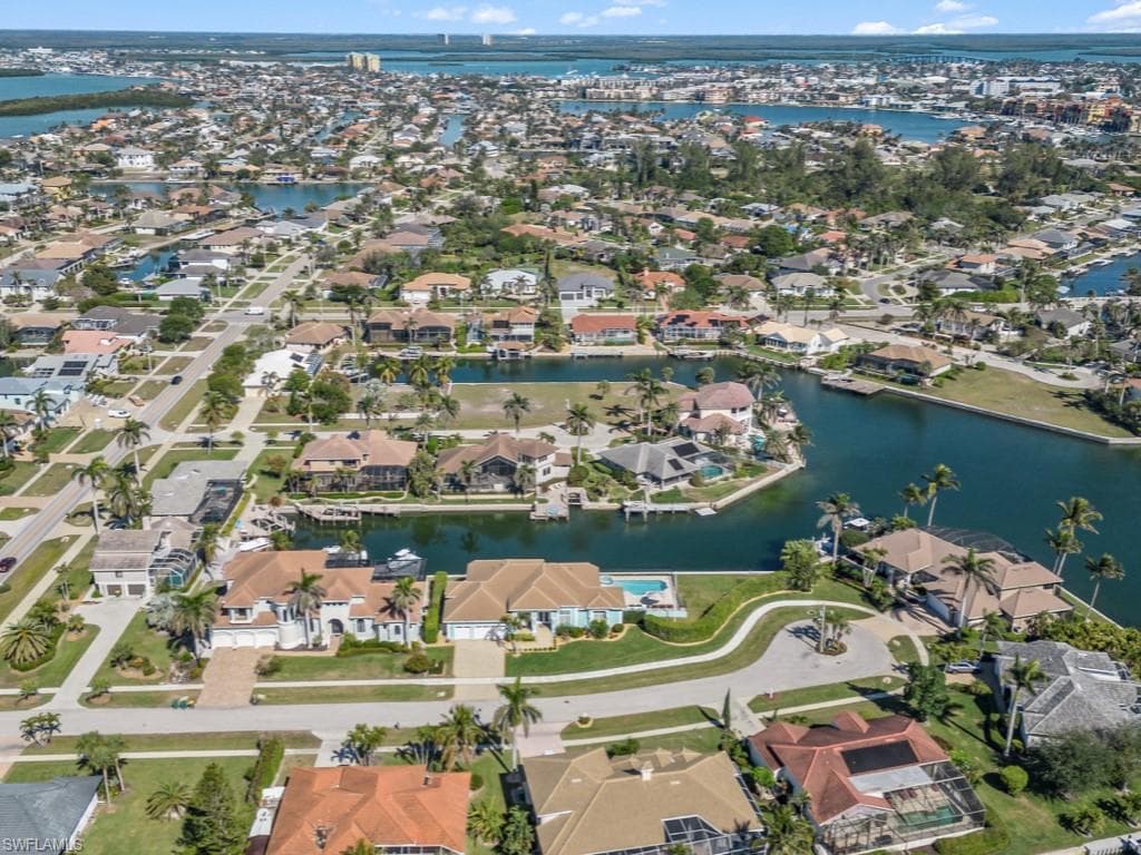 525 Taylor Ct, Marco Island, FL 34145-42