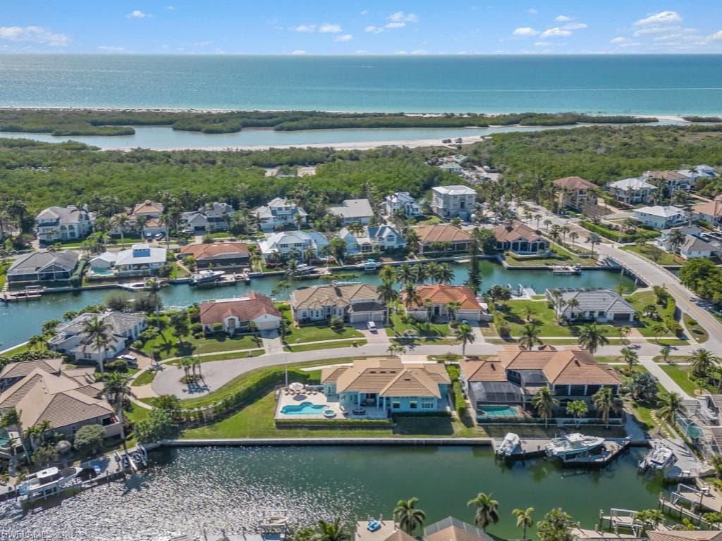 525 Taylor Ct, Marco Island, FL 34145-47