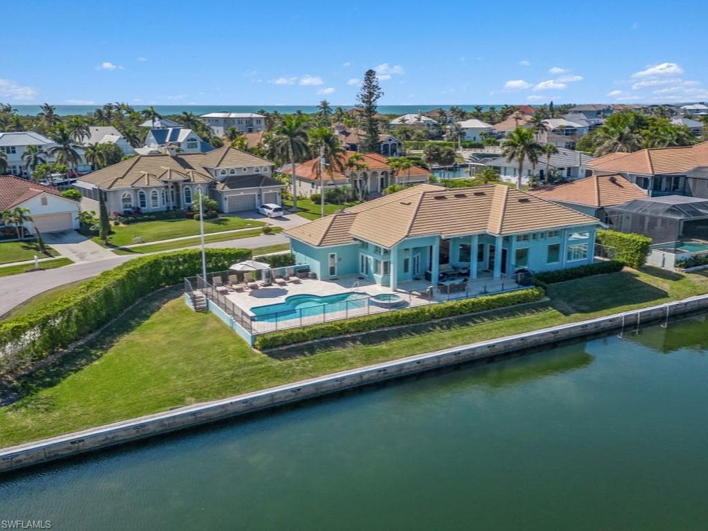 525 Taylor Ct, Marco Island, FL 34145-48