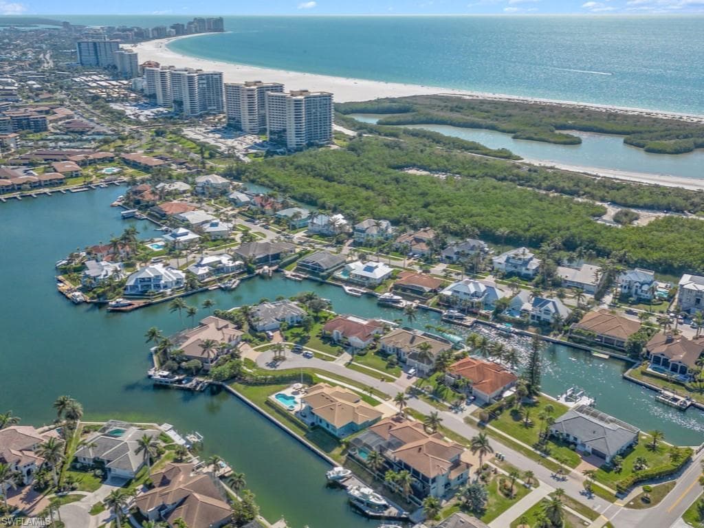 525 Taylor Ct, Marco Island, FL 34145-50