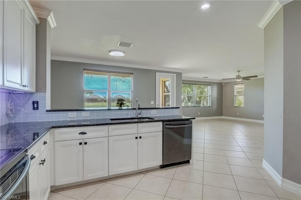 1654 Double Eagle Trl, Naples, FL 34120-19