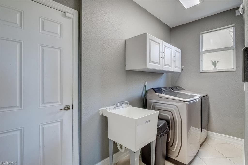 1654 Double Eagle Trl, Naples, FL 34120-21