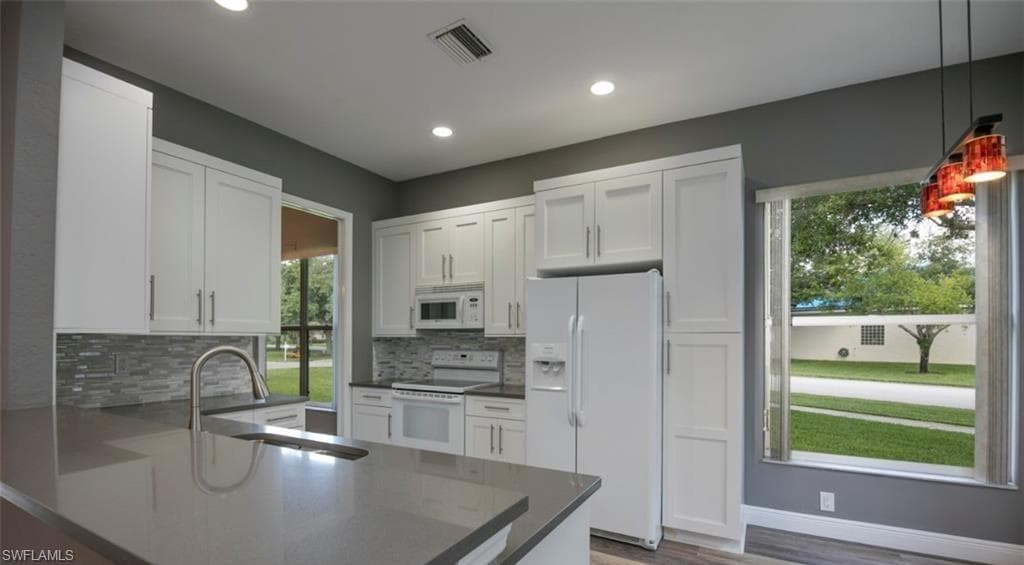 397 Harvard Ct, Naples, FL 34104-4