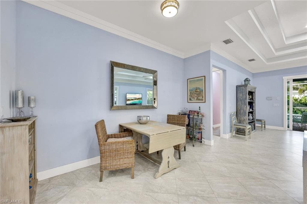 721 93rd Ave N, Naples, FL 34108-13
