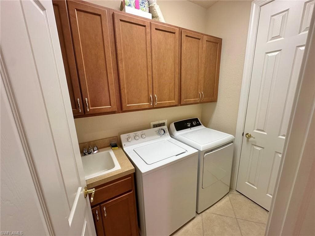 28880 Kiranicola Ct, Bonita Springs, FL 34135-32