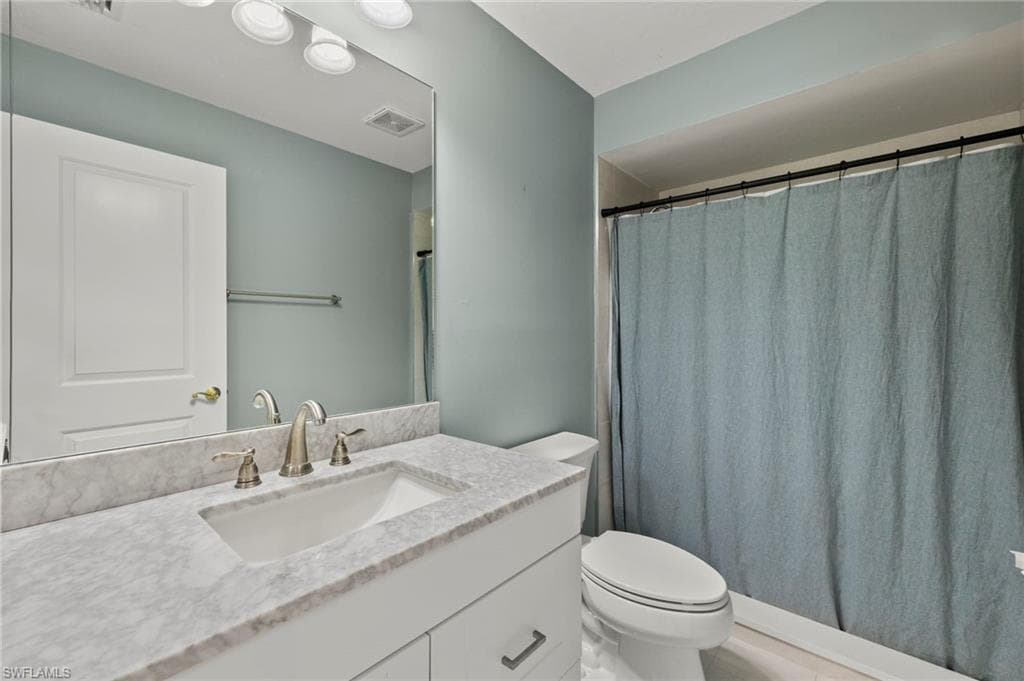 20821 Coconut Dr, Estero, FL 33928-22