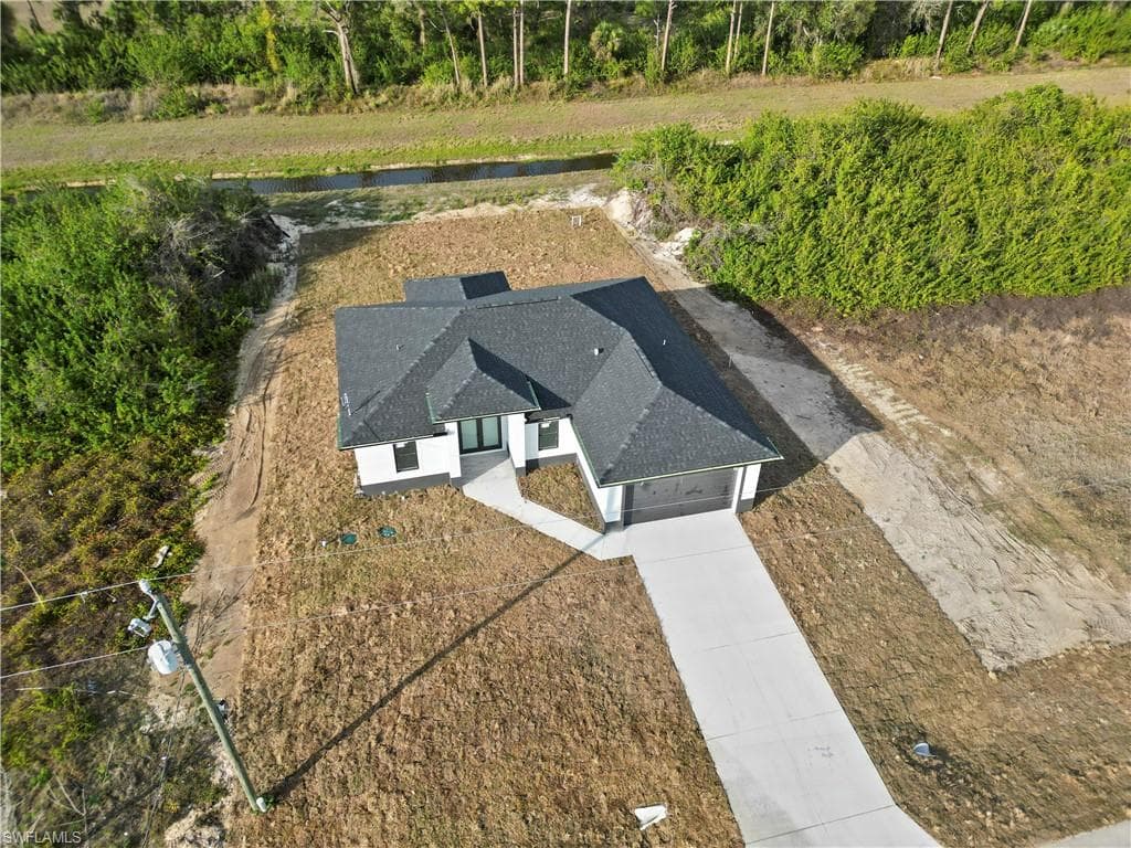 467 Paddock St, Lehigh Acres, FL 33974-5