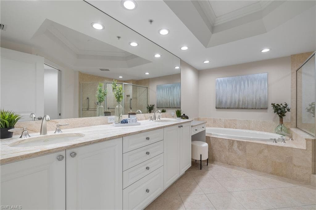 1060 Borghese Ln 806, Naples, FL 34114-17