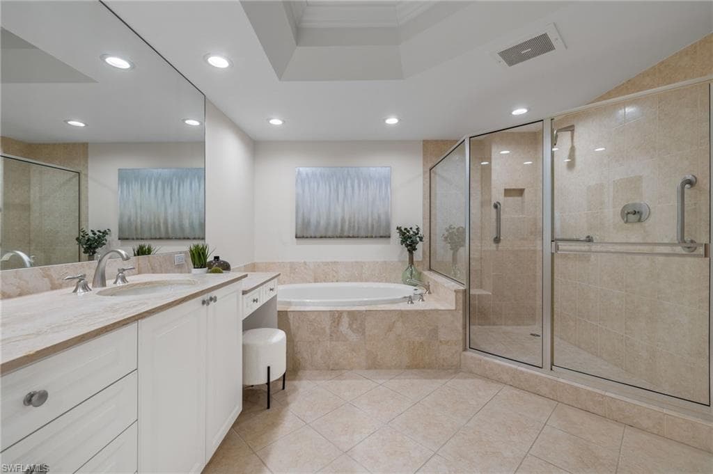 1060 Borghese Ln 806, Naples, FL 34114-18