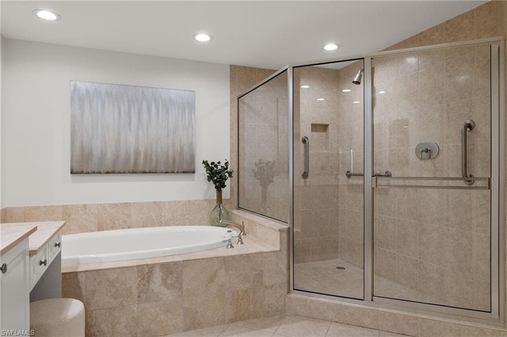 1060 Borghese Ln 806, Naples, FL 34114-19