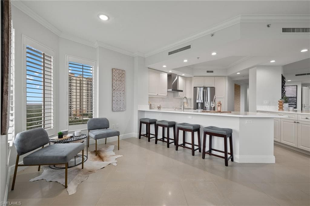 1060 Borghese Ln 806, Naples, FL 34114-8
