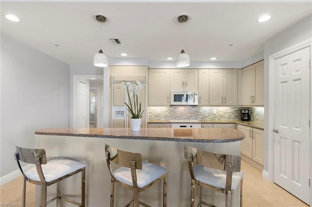 740 Collier Blvd 2-406, Marco Island, FL 34145-4