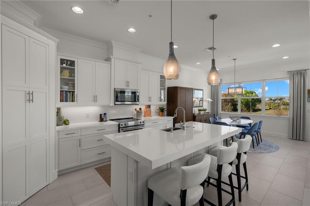 6585 Dominica Dr 201, Naples, FL 34113-11
