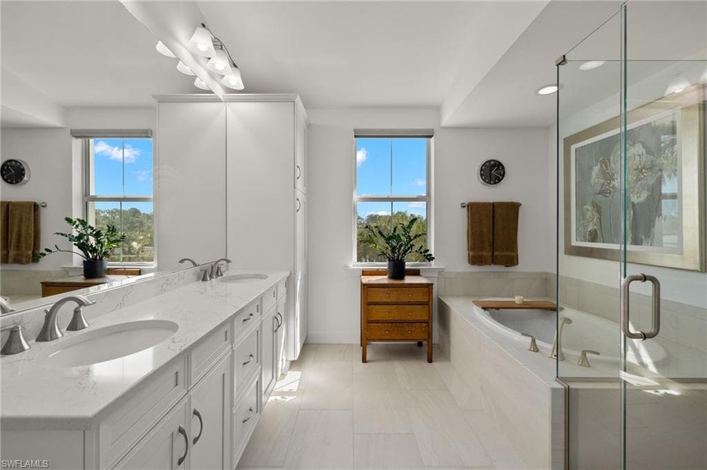 6585 Dominica Dr 201, Naples, FL 34113-21
