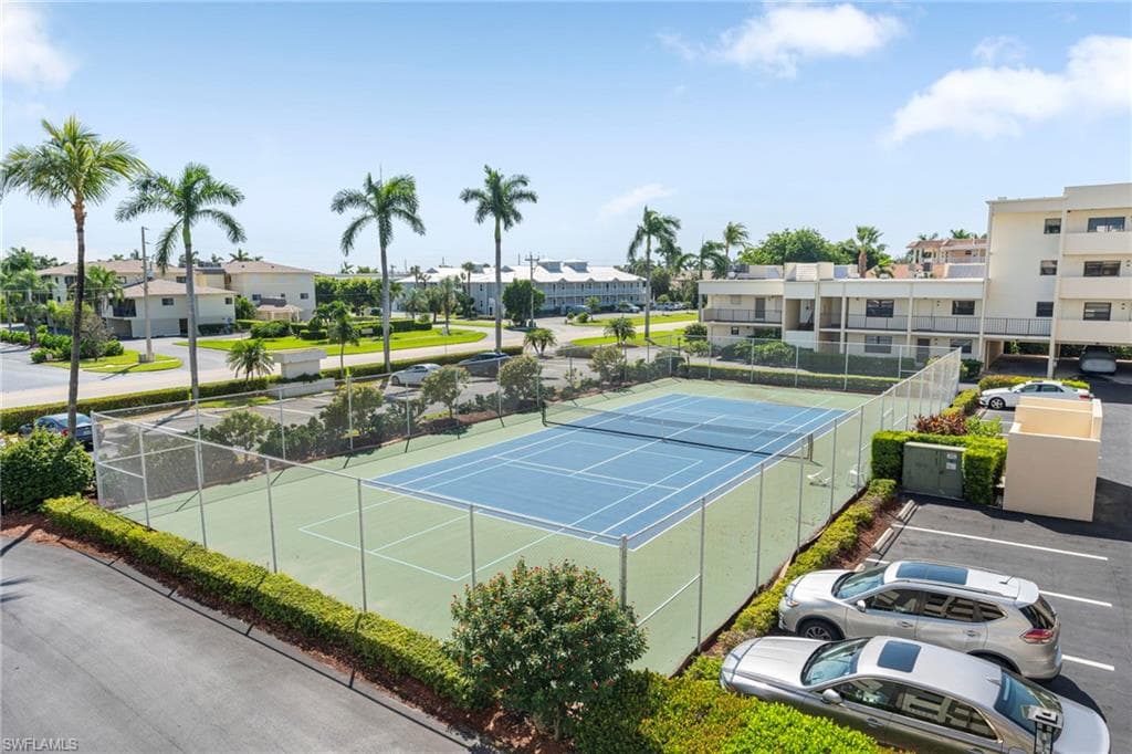 838 Elkcam Cir 302, Marco Island, FL 34145-26