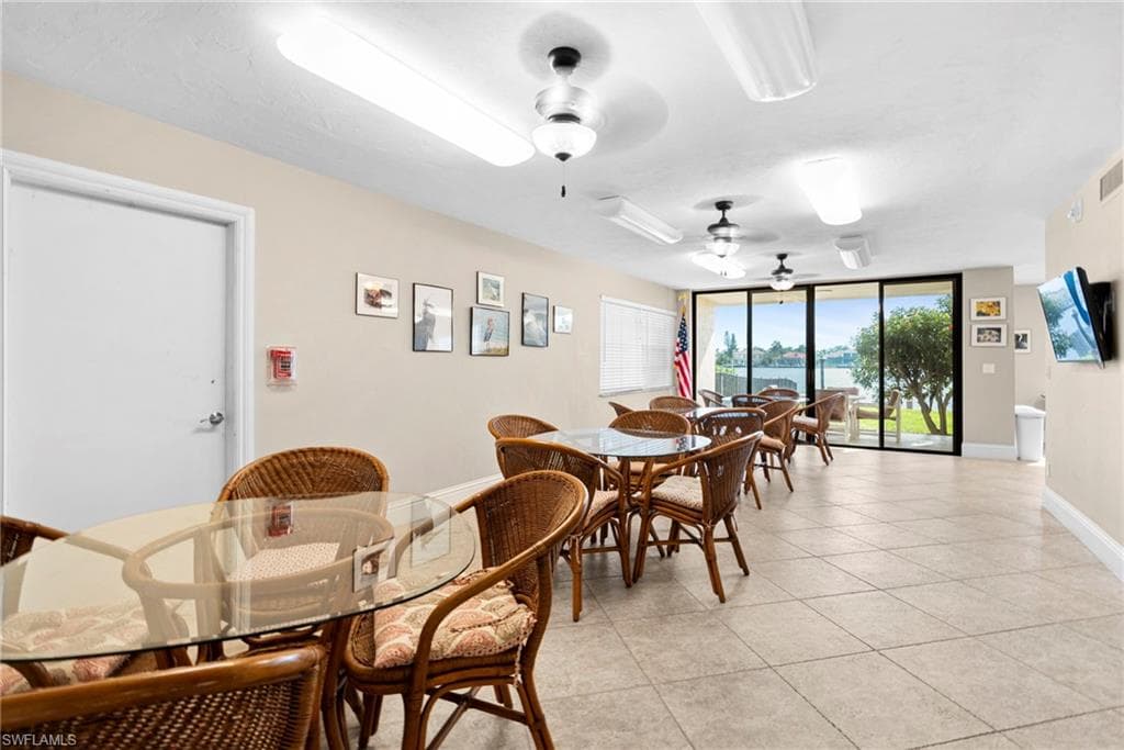 838 Elkcam Cir 302, Marco Island, FL 34145-27