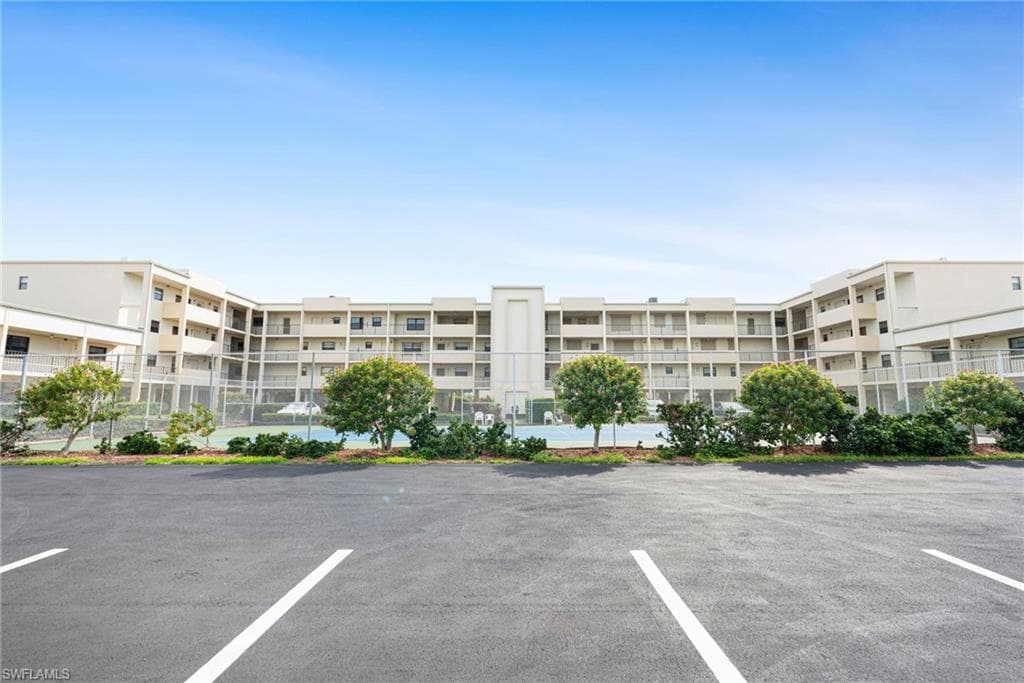 838 Elkcam Cir 302, Marco Island, FL 34145-30