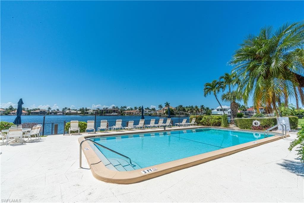 838 Elkcam Cir 302, Marco Island, FL 34145-32