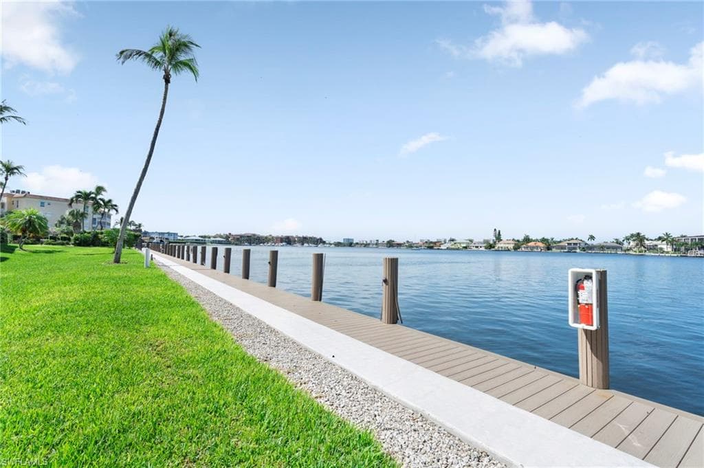 838 Elkcam Cir 302, Marco Island, FL 34145-4