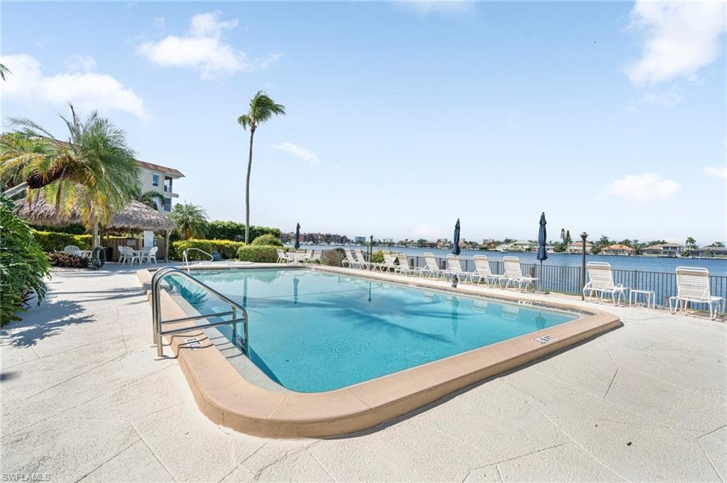 838 Elkcam Cir 302, Marco Island, FL 34145-5