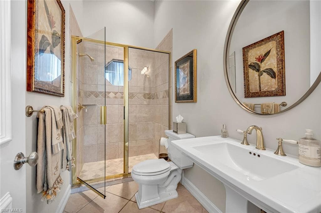 4211 Crayton Rd, Naples, FL 34103-12