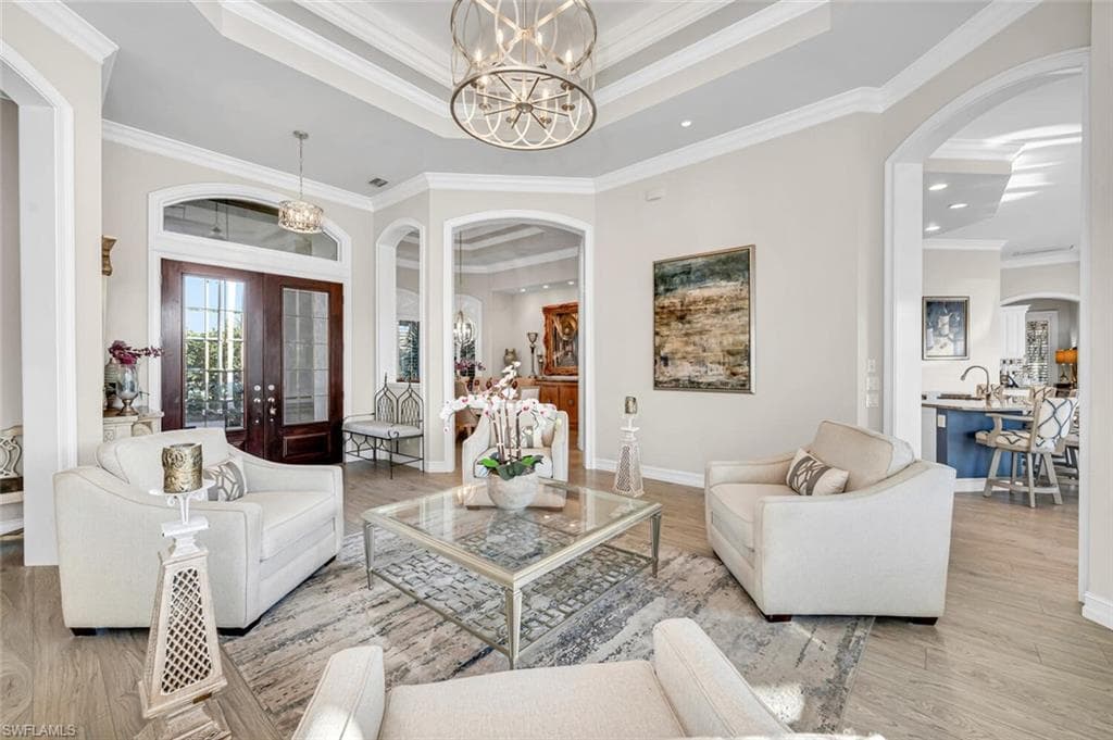 4211 Crayton Rd, Naples, FL 34103-27
