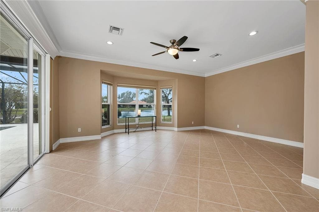 9921 Rookery Cir, Estero, FL 33928-18