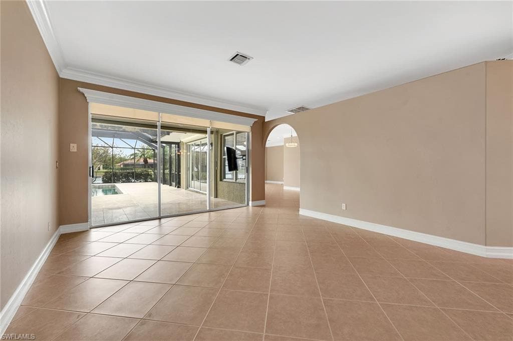9921 Rookery Cir, Estero, FL 33928-22