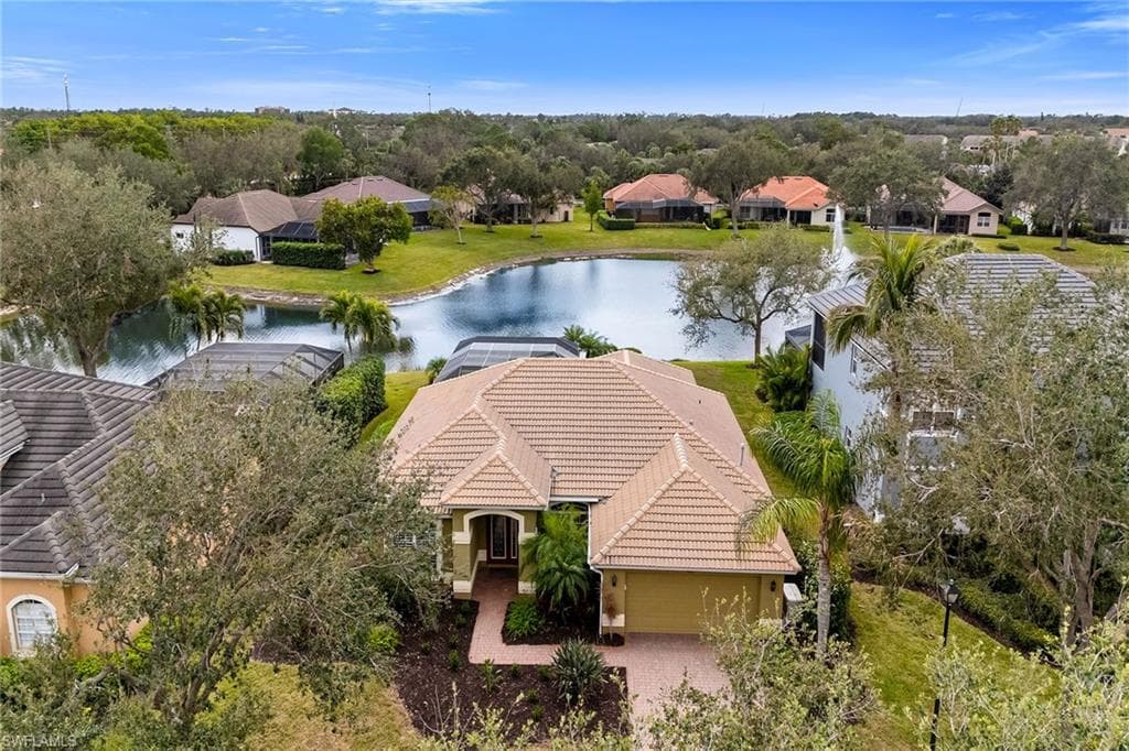 9921 Rookery Cir, Estero, FL 33928-7