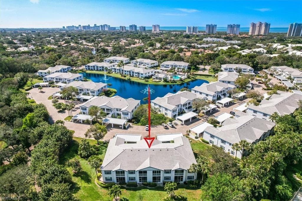 871 Tanbark Dr 102, Naples, FL 34108-1