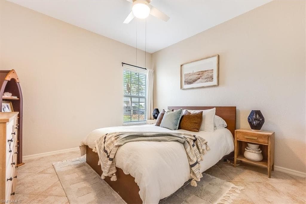 871 Tanbark Dr 102, Naples, FL 34108-28
