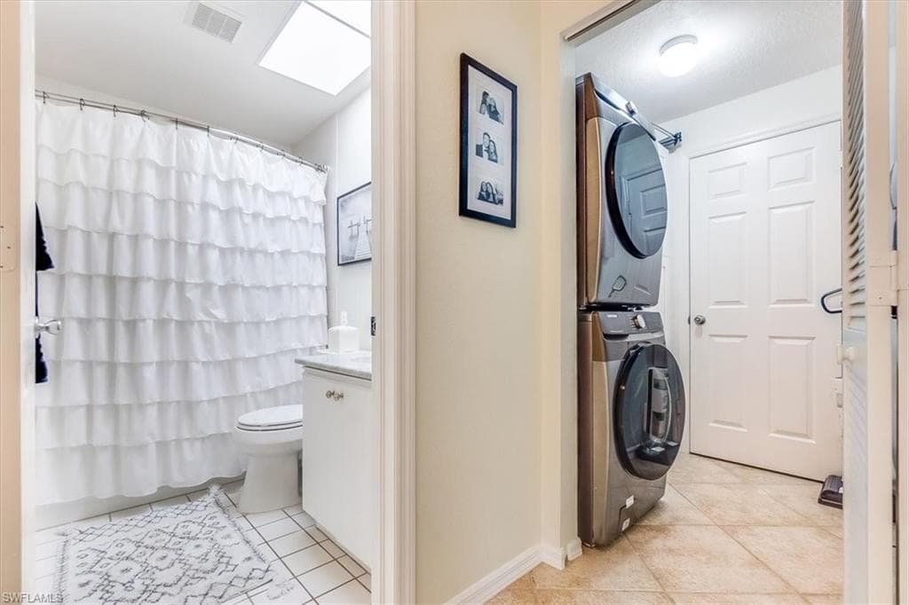 871 Tanbark Dr 102, Naples, FL 34108-31