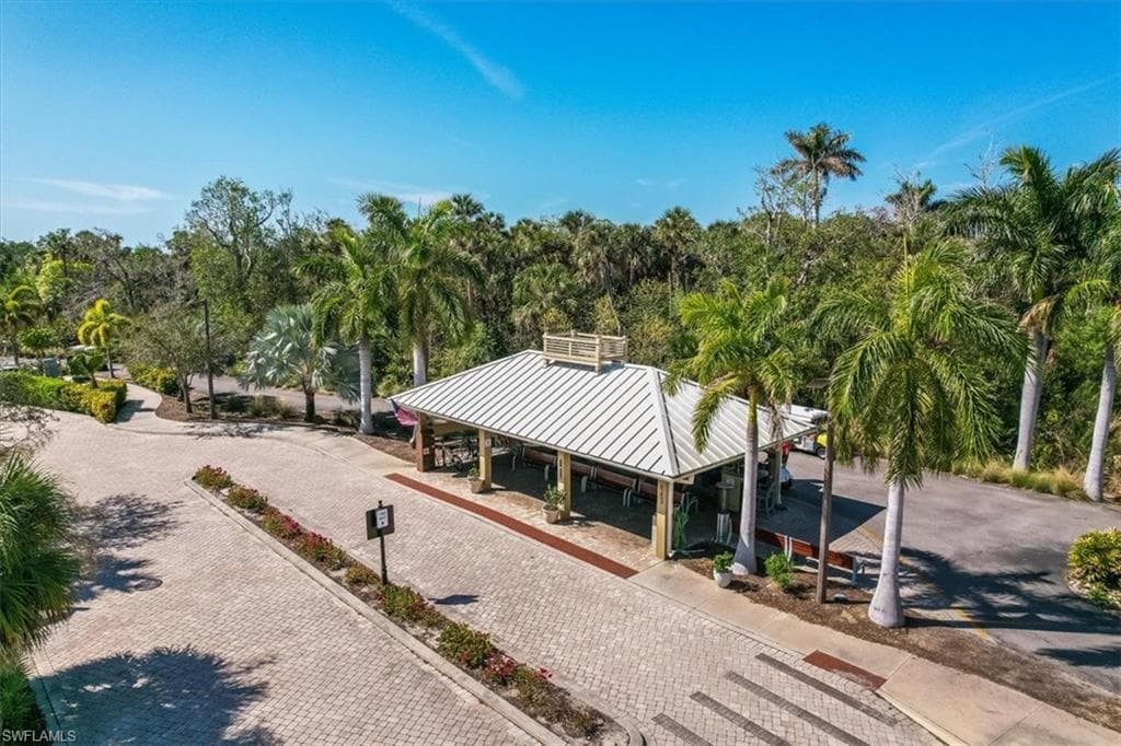 871 Tanbark Dr 102, Naples, FL 34108-38