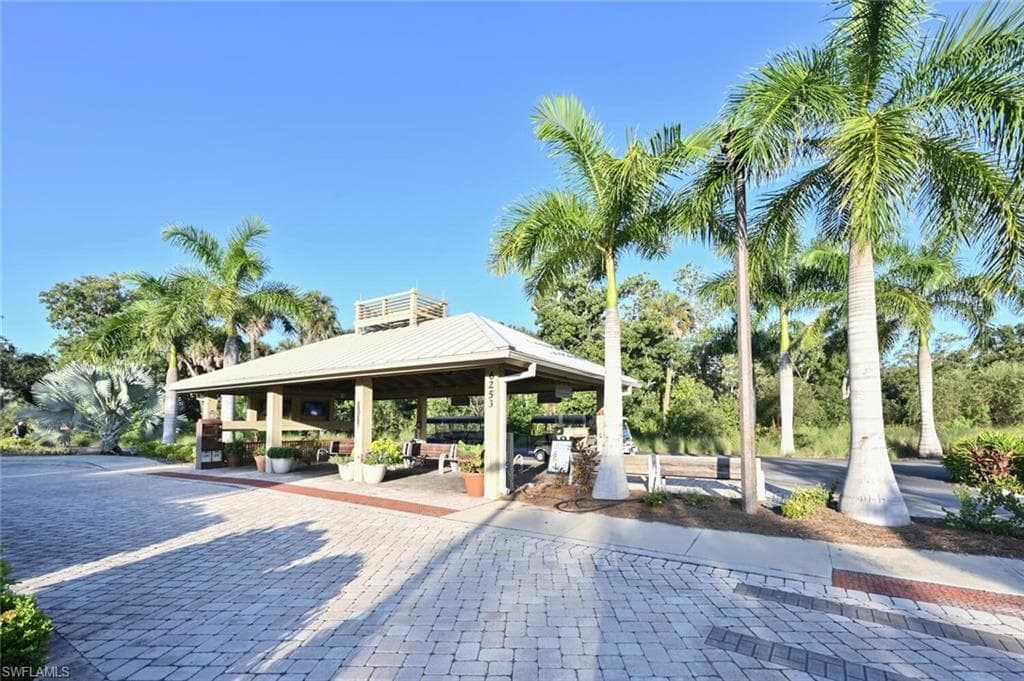 871 Tanbark Dr 102, Naples, FL 34108-43
