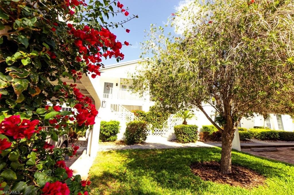 871 Tanbark Dr 102, Naples, FL 34108-50
