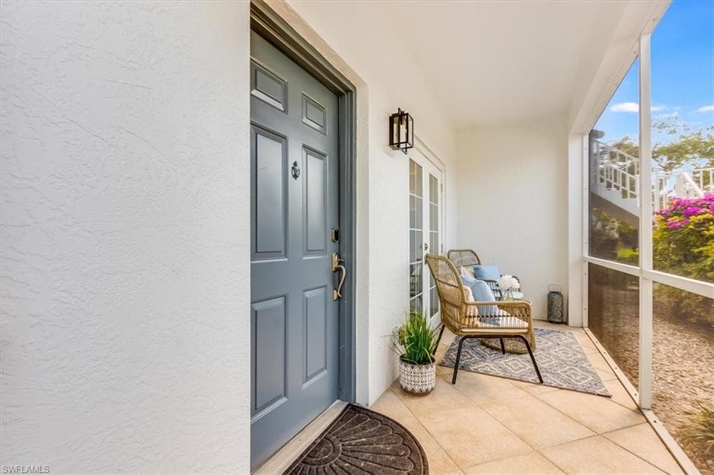 871 Tanbark Dr 102, Naples, FL 34108-8