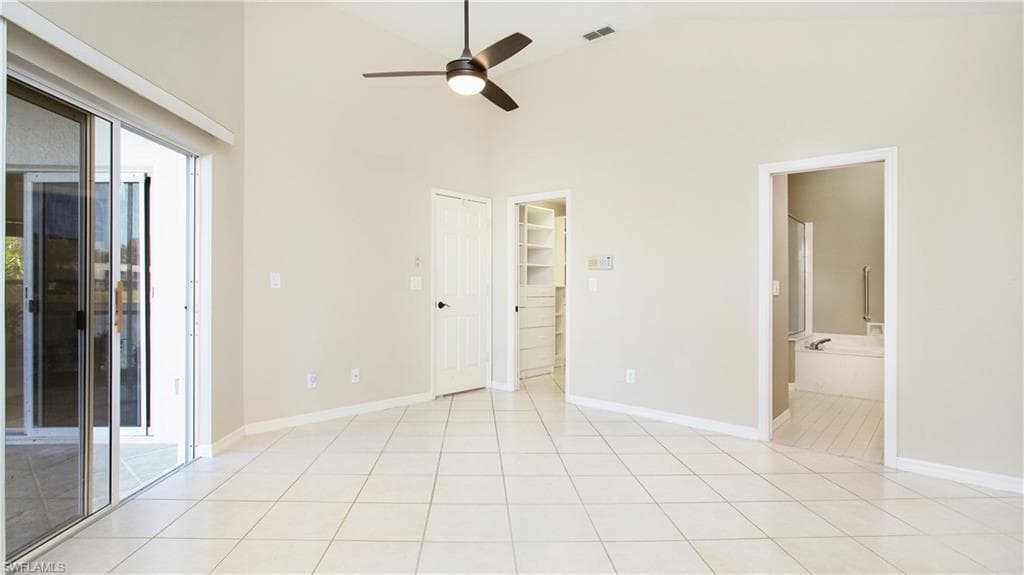 5957 Almaden Dr, Naples, FL 34119-16