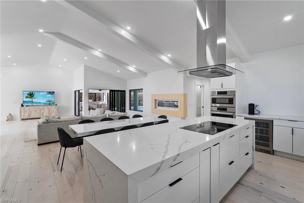 1641 Northgate Dr, Naples, FL 34105-11