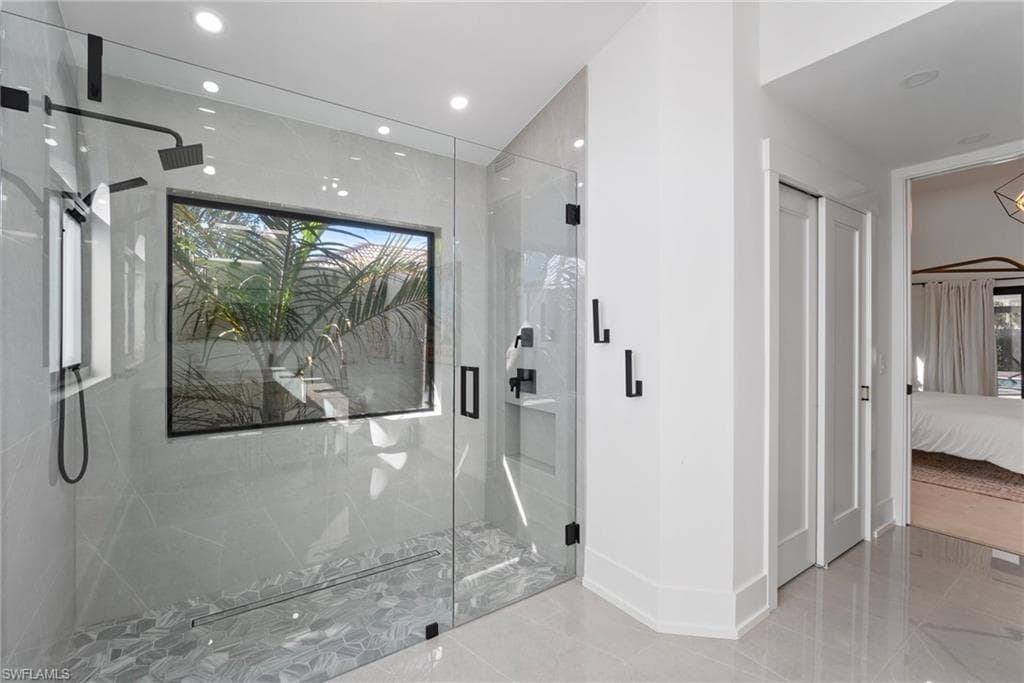 1641 Northgate Dr, Naples, FL 34105-15