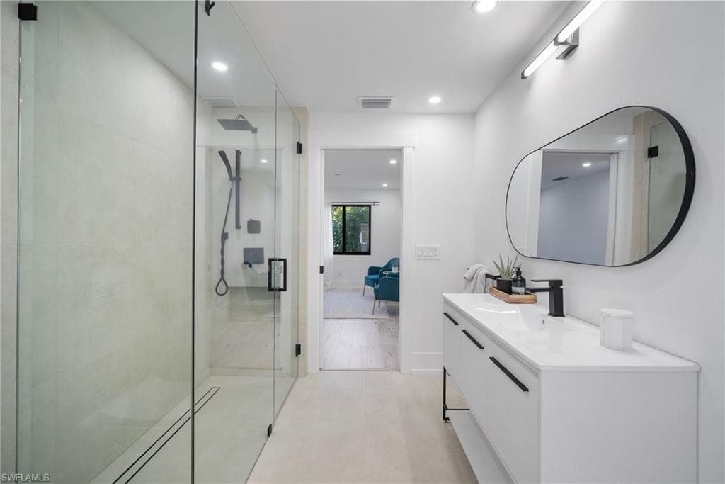 1641 Northgate Dr, Naples, FL 34105-21