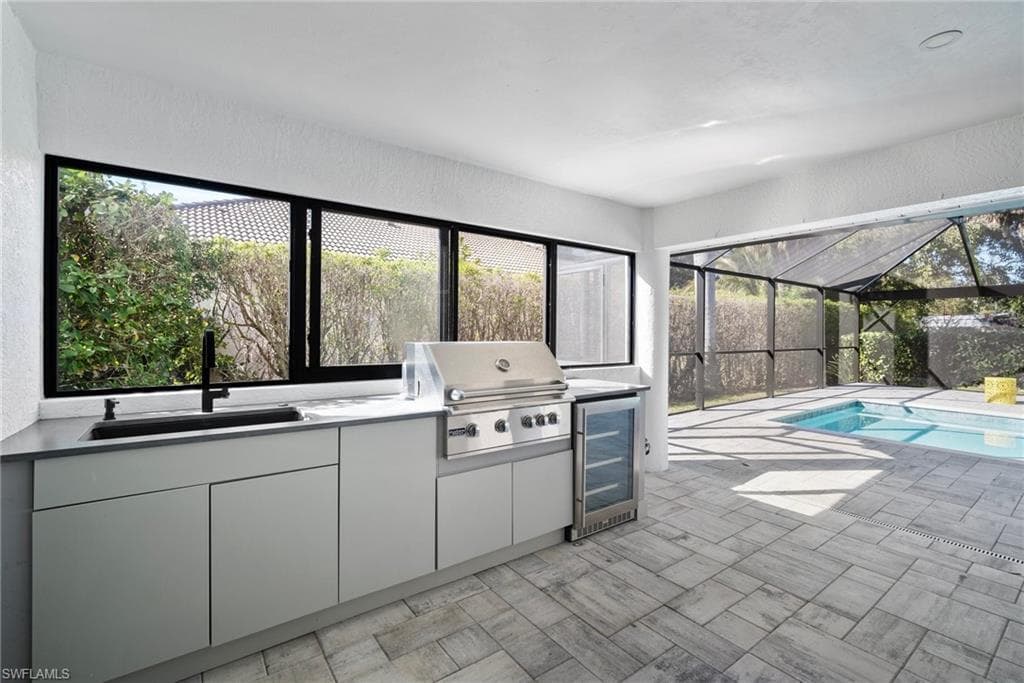 1641 Northgate Dr, Naples, FL 34105-24