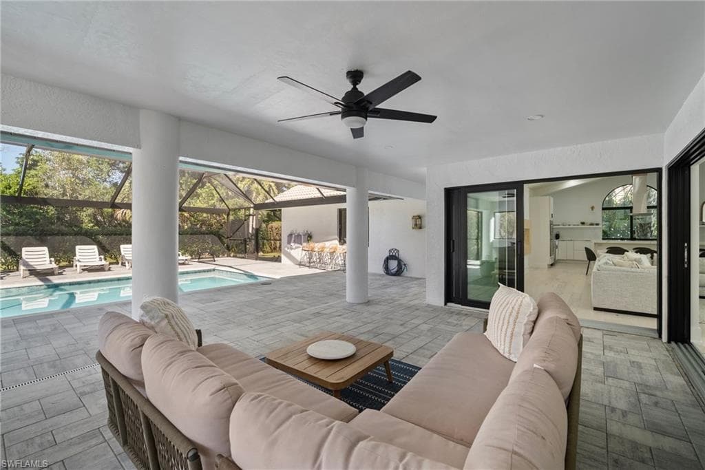 1641 Northgate Dr, Naples, FL 34105-25