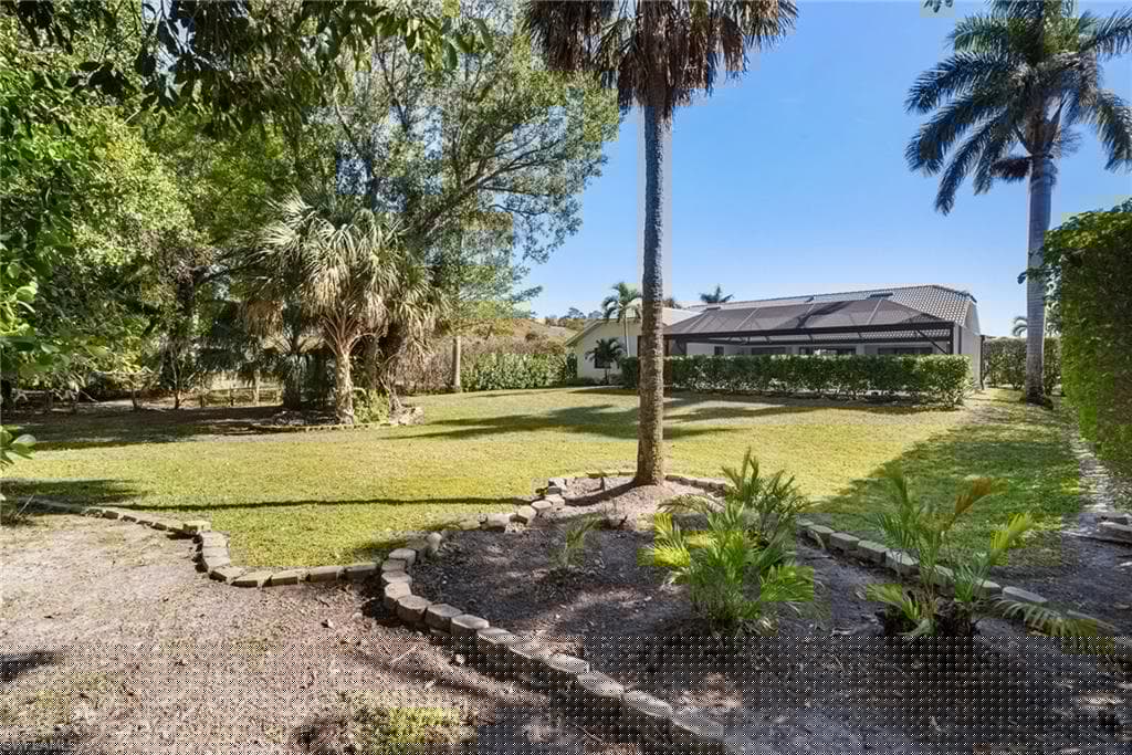 1641 Northgate Dr, Naples, FL 34105-29