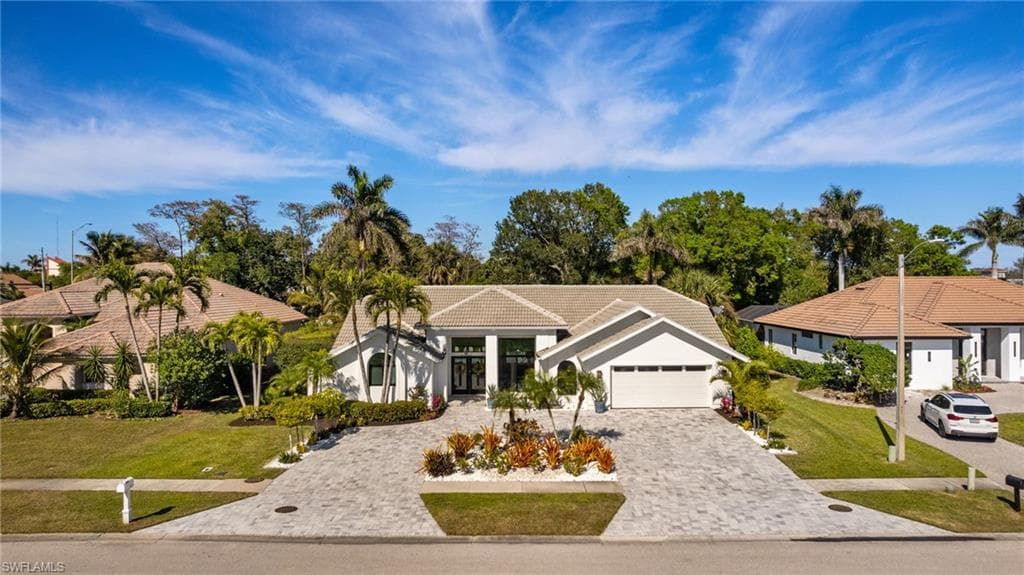 1641 Northgate Dr, Naples, FL 34105-33