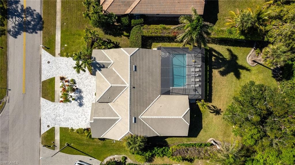 1641 Northgate Dr, Naples, FL 34105-3