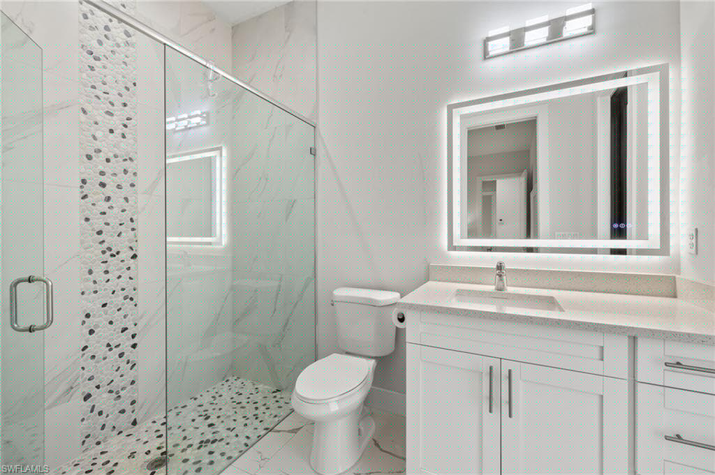 922 14th Ave NE, Naples, FL 34120-23