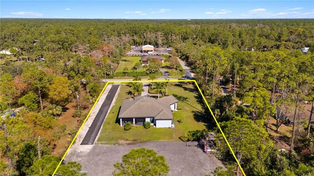 922 14th Ave NE, Naples, FL 34120-32