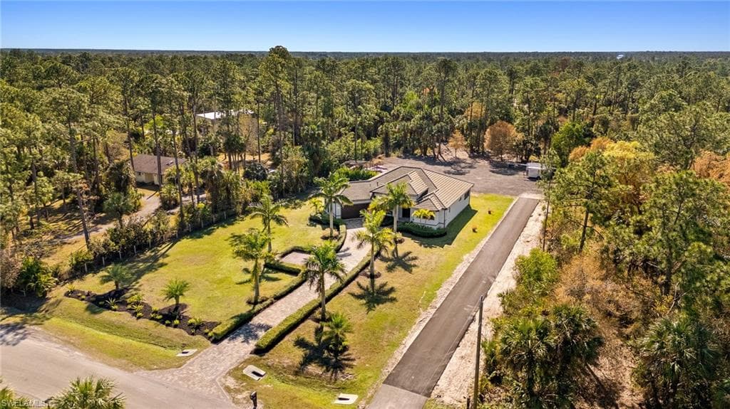 922 14th Ave NE, Naples, FL 34120-37
